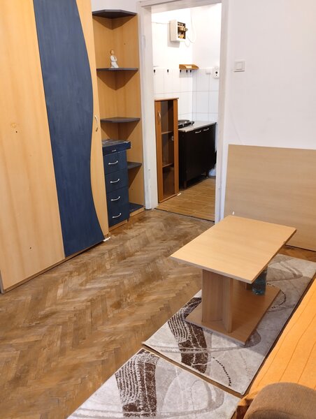 Giurgiului 164 M. Eroii Revolutiei, 20 min. Piata Unirii cu STB, comision 0